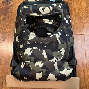 Minimeis kid hiking backpack/shoulder carrier compact and gglightweight - NEW